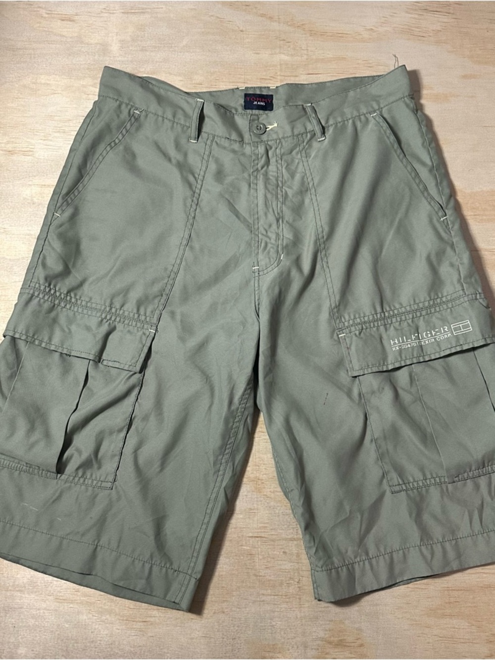 Vintage Tommy Hilfiger Cargo Shorts Thin Skater Baggy 90s Utility Flag Logo 33